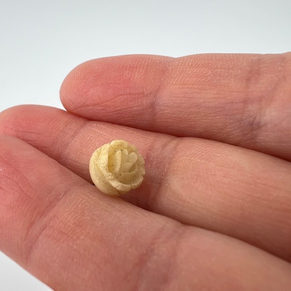 Broken Earrings Craft Lot Cloisonné Porcelain Blue White Beads Resin Roses Parts - Picture 2 of 7